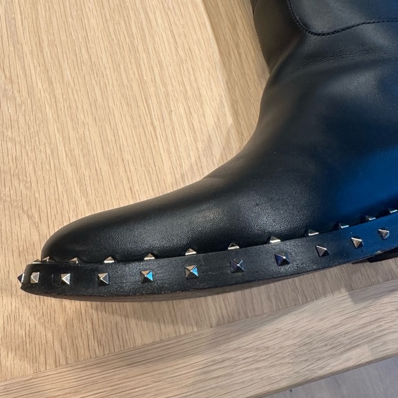 Valentino studded black leather boots - Picture 3 of 16